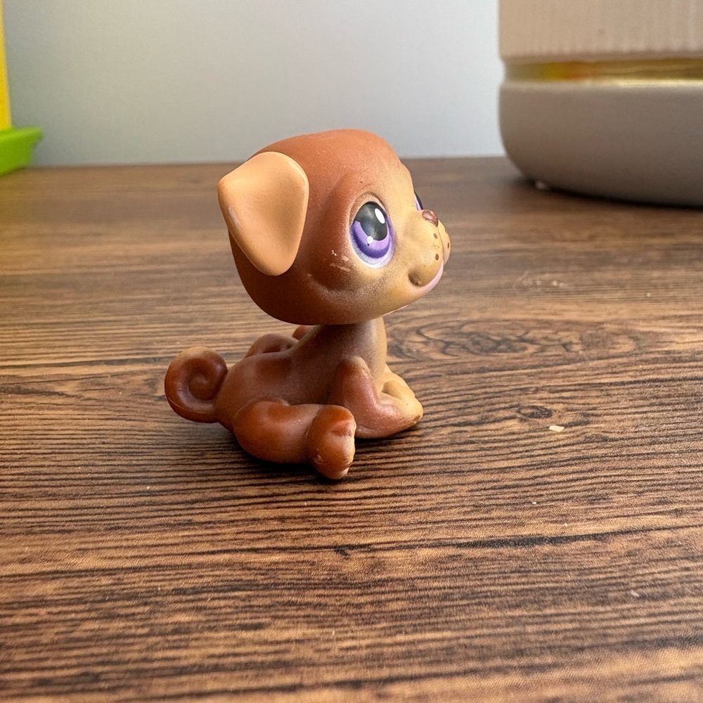 Littlest Pet Shop Brown Puppy Purple Eyes 2004 Hasbro LPS Dog - Picture 4 of 4